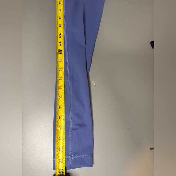 Women’s Lululemon Wunder Train High-Rise Crop 23" - Picture 4 of 4